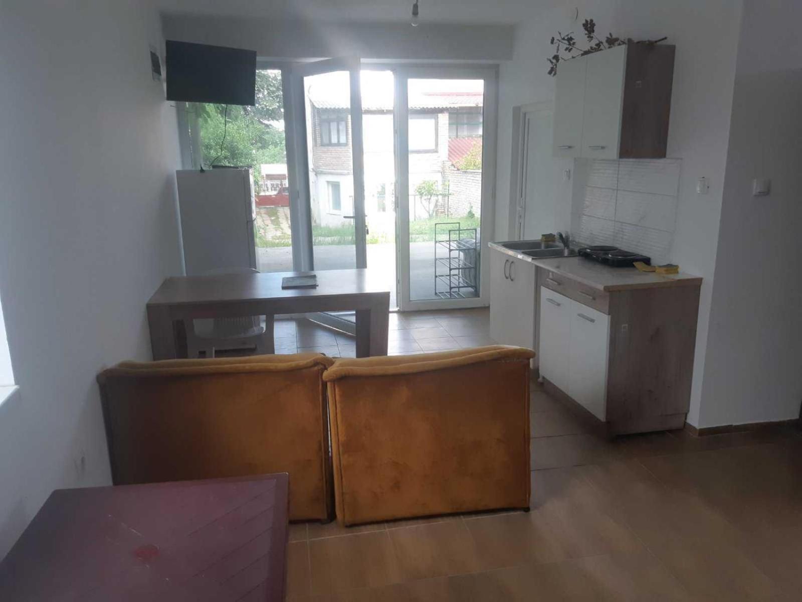 Apartman Novi Sad - Apartment Novi Sad Sremska Kamenica Buitenkant foto